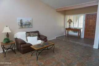 Photo #5: 6263883 Listing