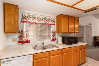 Photo #5: 6263976 Listing