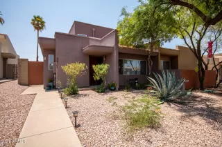 Photo #2: 6263985 Listing