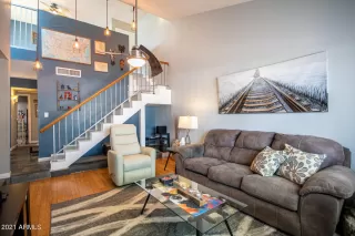 Photo #6: 6263985 Listing