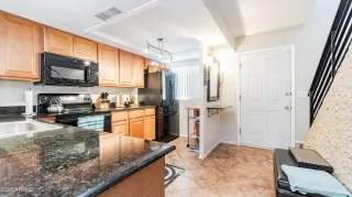 Photo #3: 6264038 Listing 