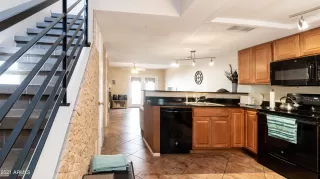 Photo #4: 6264038 Listing 