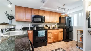 Photo #6: 6264038 Listing 