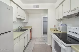 Photo #4: 6264090 Listing