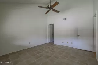 Photo #5: 6264173 Listing