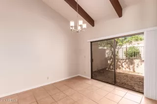 Photo #6: 6264329 Listing