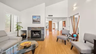 Photo #5: 6264737 Listing 