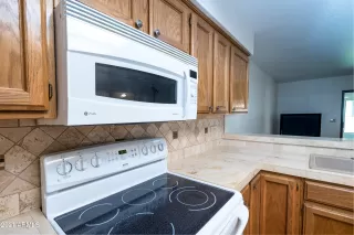 Photo #6: 6264786 Listing 