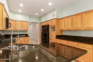 Photo #6: 6264824 Listing 