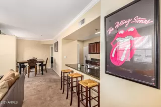 Photo #6: 6264882 Listing