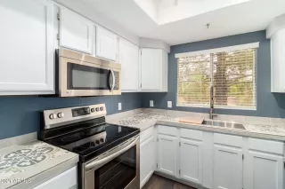 Photo #4: 6264919 Listing 