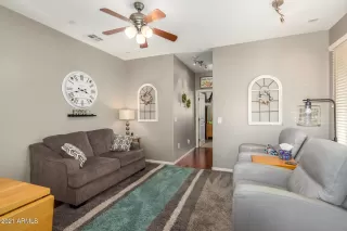 Photo #5: 6265136 Listing