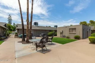 Photo #3: 6265249 Listing