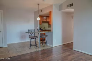 Photo #3: 6265258 Listing