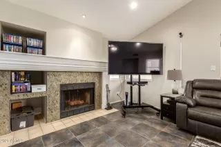 Photo #6: 6265340 Listing