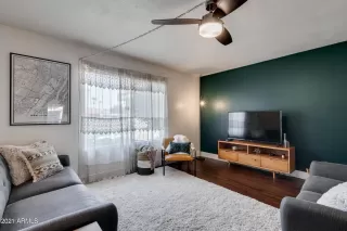 Photo #3: 6265348 Listing