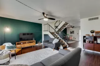 Photo #4: 6265348 Listing