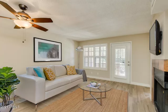 MLS: 6265913 Condo For Sale