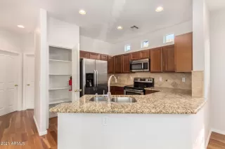 Photo #2: 6266222 Listing