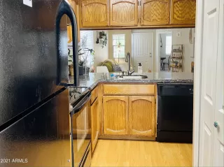 Photo #2: 6266585 Listing