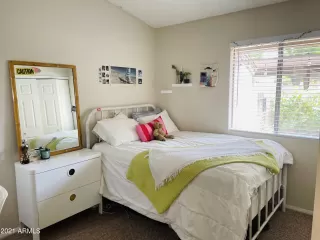 Photo #5: 6266585 Listing