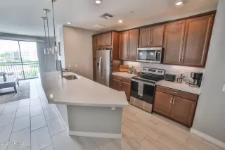 Photo #3: 6266633 Listing