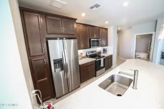 Photo #4: 6266633 Listing