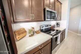 Photo #5: 6266633 Listing