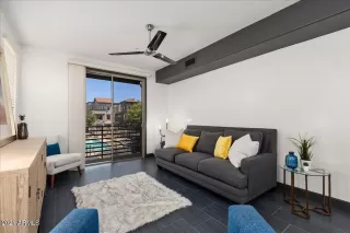 Photo #6: 6266884 Listing