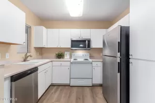 Photo #3: 6267021 Listing