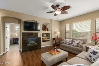 Photo #3: 6267683 Listing
