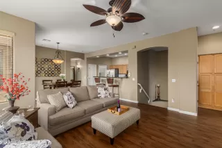Photo #5: 6267683 Listing