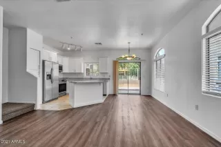 Photo #5: 6267733 Listing 