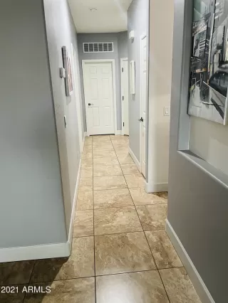 Photo #5: 6267867 Listing