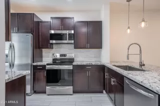 Photo #4: 6267925 Listing