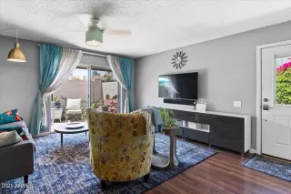 Photo #4: 6267998 Listing