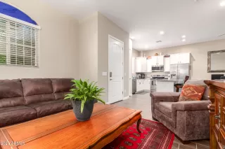 Photo #3: 6268013 Listing