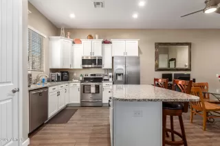 Photo #4: 6268013 Listing