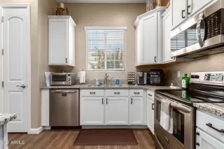 Photo #5: 6268013 Listing