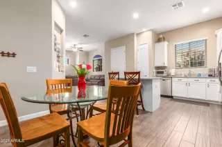 Photo #6: 6268013 Listing