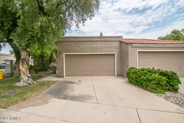 MLS: 6268028 Condo For Sale