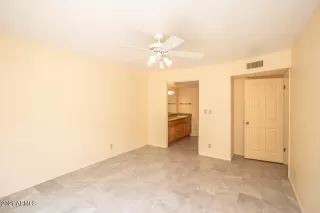 Photo #5: 6268028 Listing