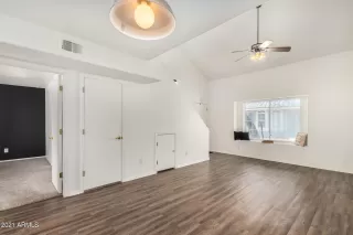 Photo #3: 6268058 Listing