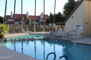 Photo #5: 6268070 Listing