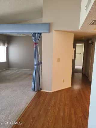 Photo #3: 6268145 Listing 