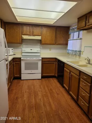 Photo #6: 6268145 Listing 