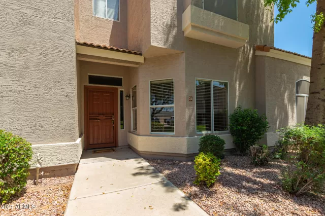 MLS: 6268300 Condo For Sale