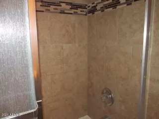 Photo #5: 6268519 Listing