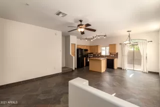 Photo #2: 6268593 Listing