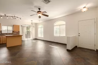 Photo #4: 6268593 Listing